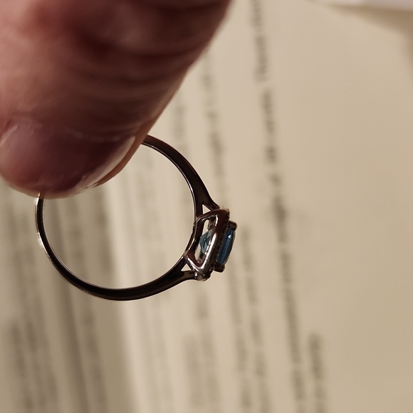 14k White Gold Ladies Blue & Diamond Ring ring - Picture 11 of 17